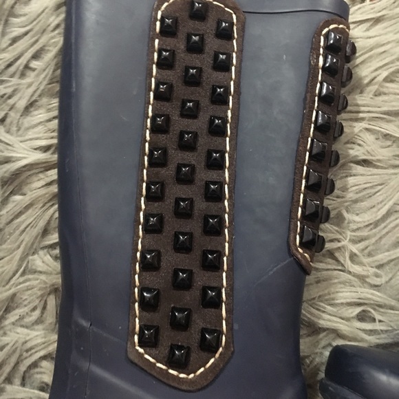 BCBG Max Azria Vintage Rain NAVY Boots Studded - Picture 3 of 8